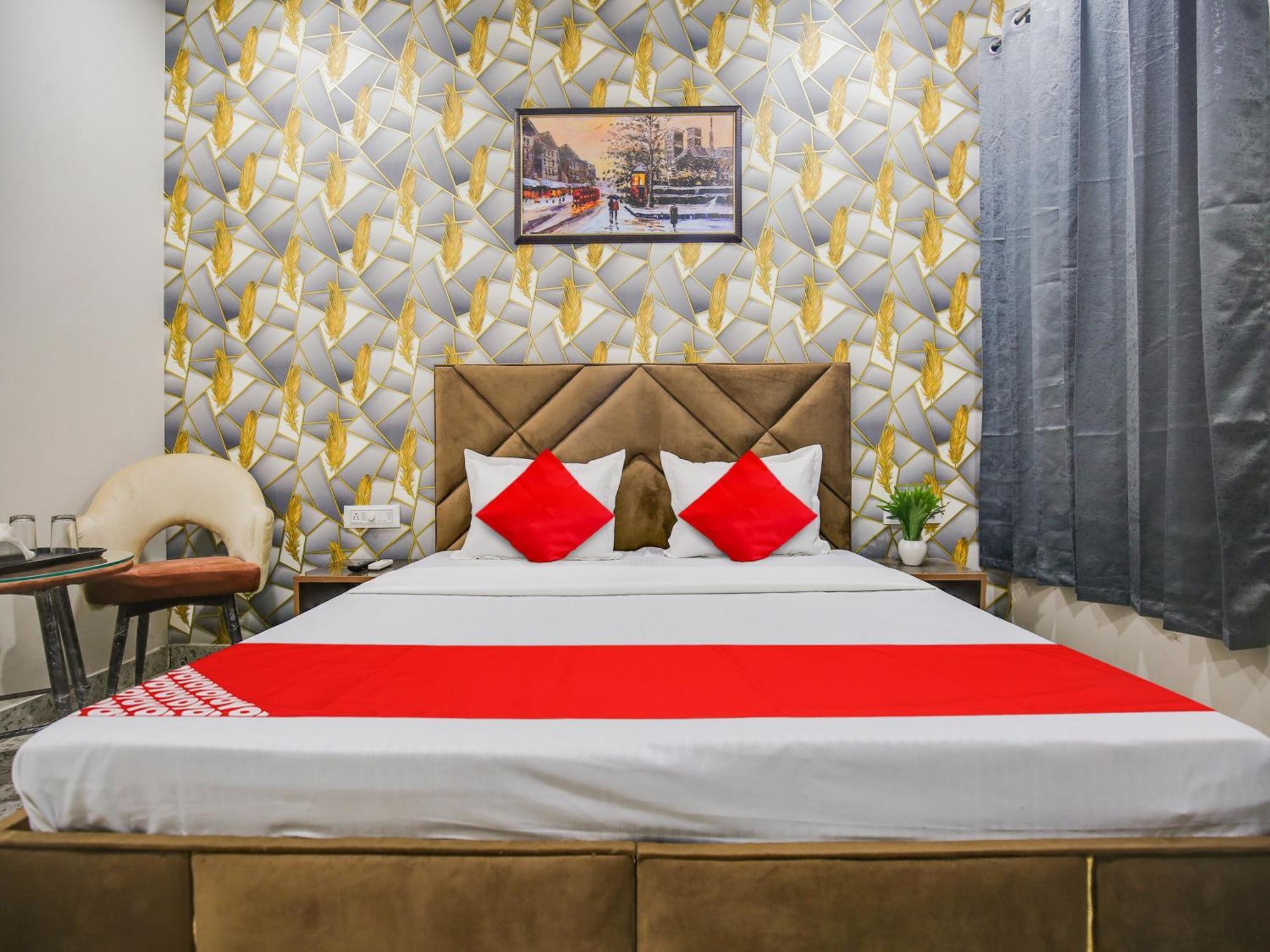 Hotel O Silver Sky Ludhiana Exterior foto