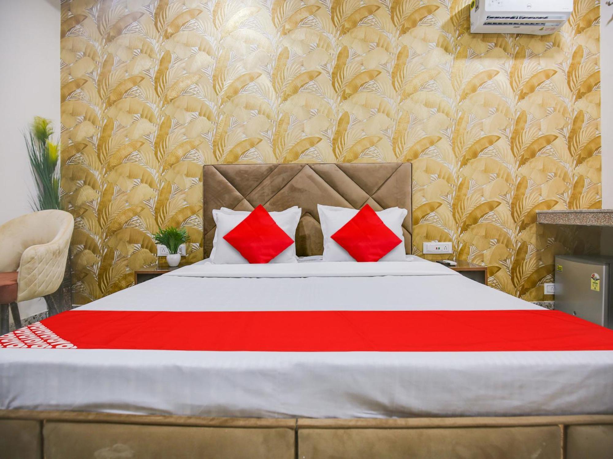 Hotel O Silver Sky Ludhiana Exterior foto