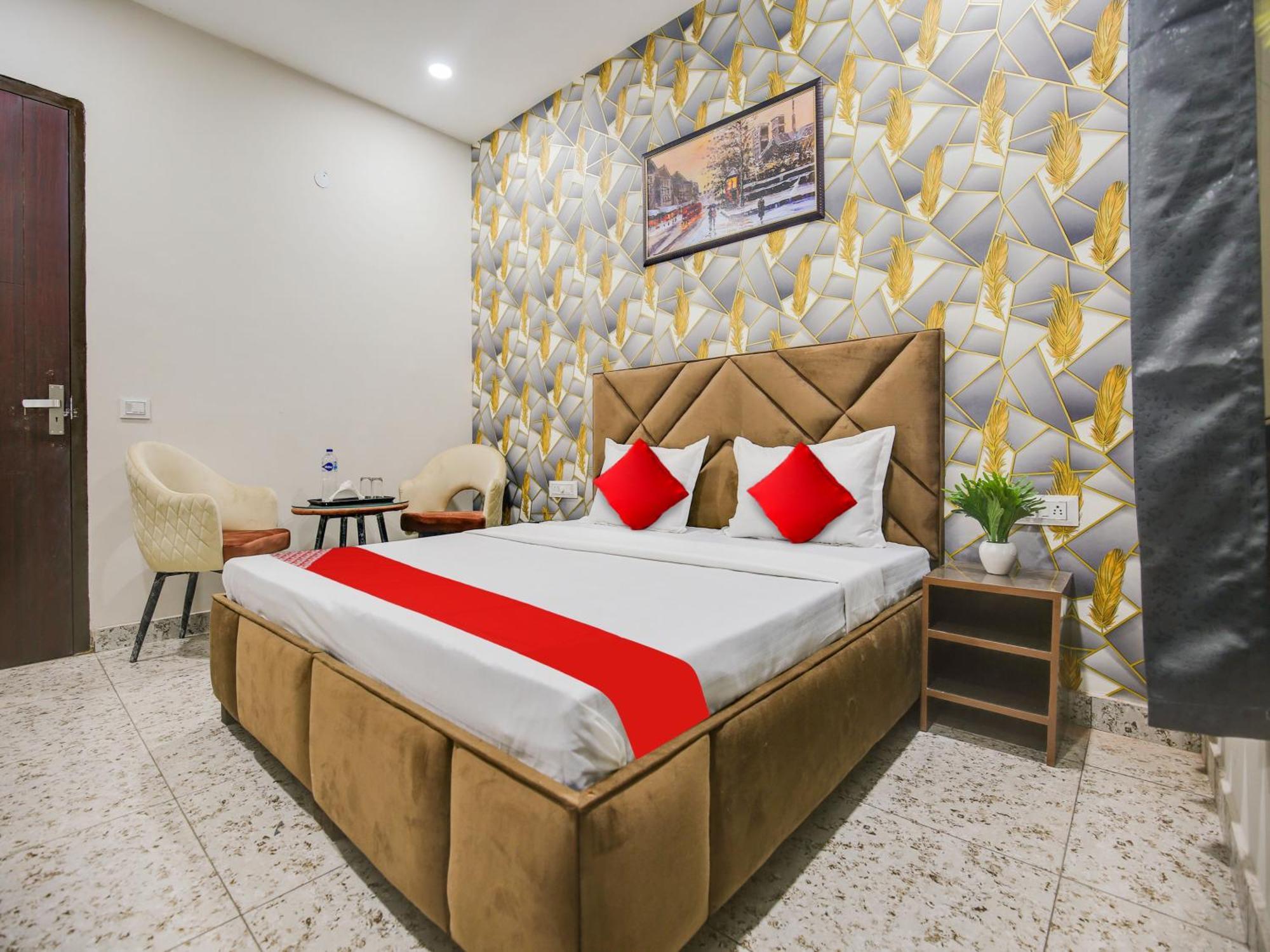 Hotel O Silver Sky Ludhiana Exterior foto